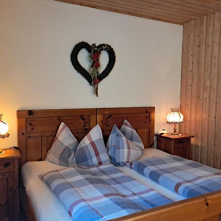 Mitschighof - Apartments Und Pension - Heidis-Welt, Mitschig Хермагор Екстериор снимка