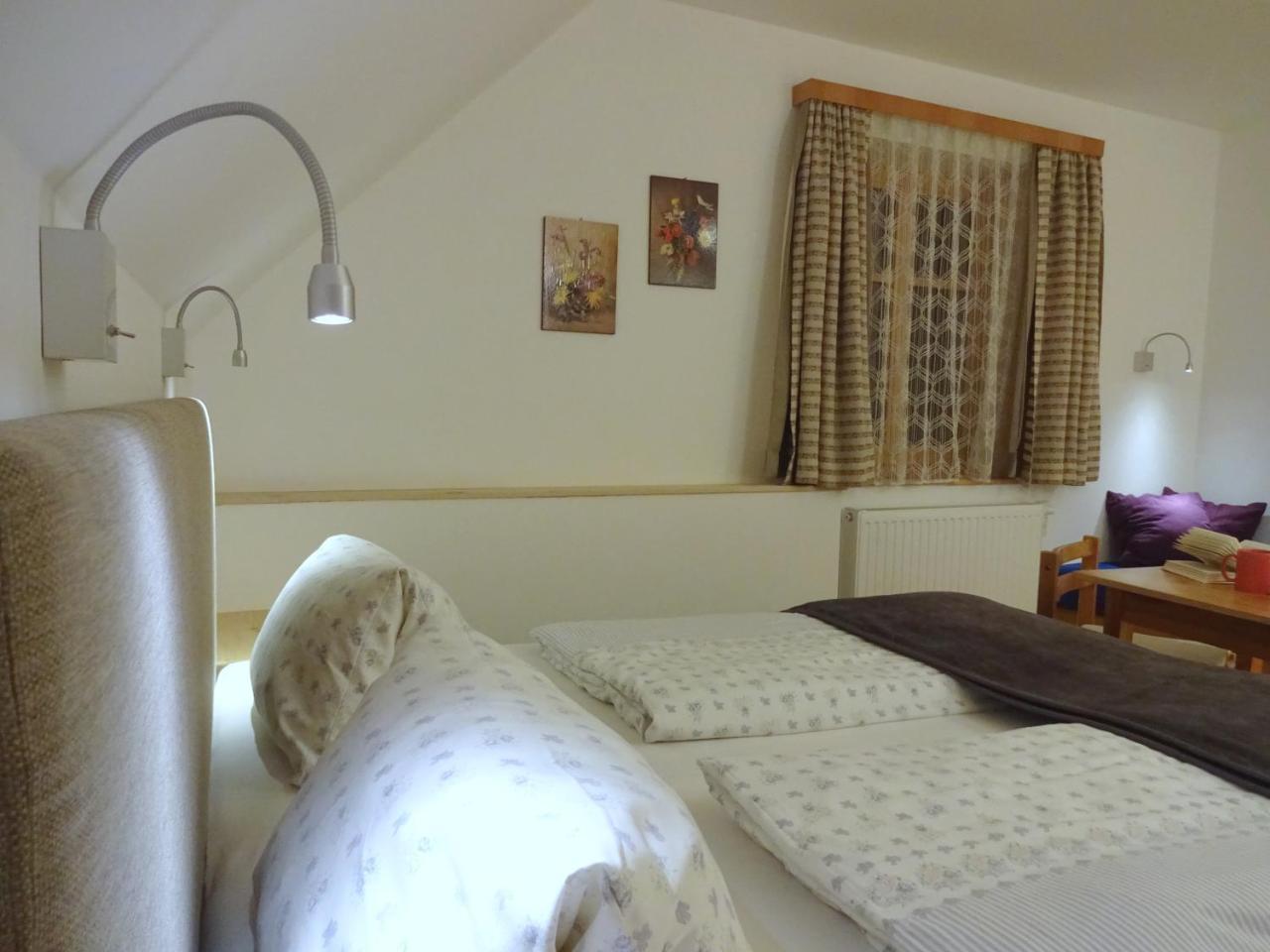 Mitschighof - Apartments Und Pension - Heidis-Welt, Mitschig Хермагор Екстериор снимка